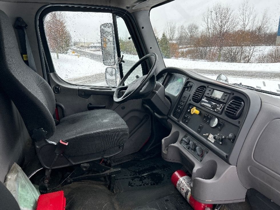 Refrigerated Truck-Light and Medium Duty Trucks-Freightliner-2019-M2-Rochester-NY-218,615\n\t\tmiles-$ 58,750 - Image 22
