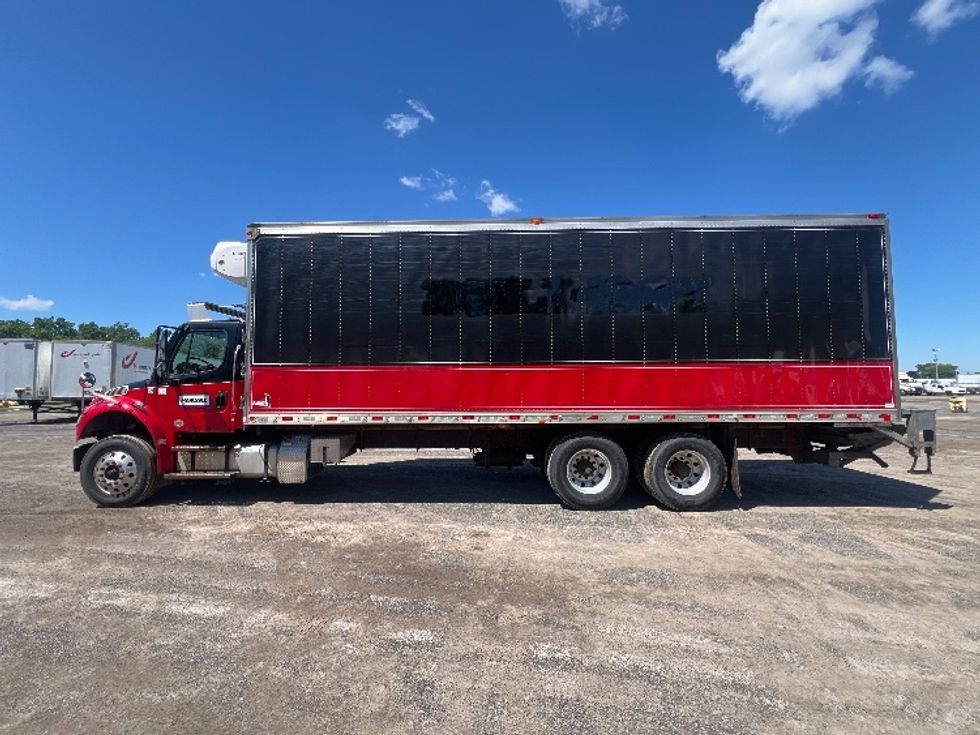 Refrigerated Truck-Light and Medium Duty Trucks-Freightliner-2019-M2-Rochester-NY-218,615\n\t\tmiles-$ 58,750 - Image 4