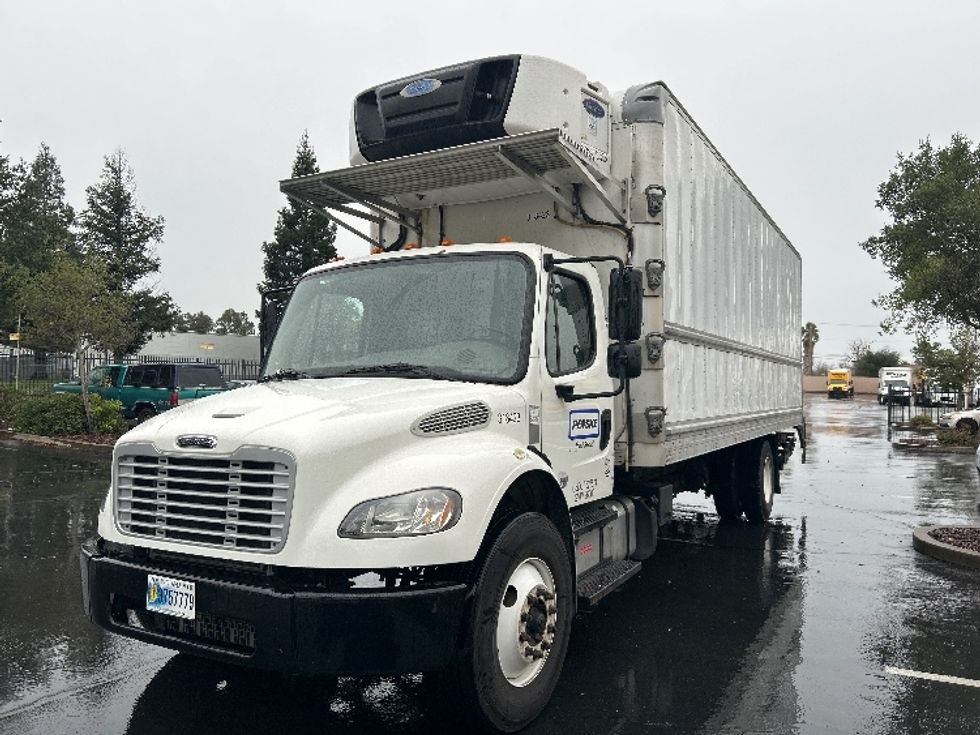 Refrigerated Truck-Light and Medium Duty Trucks-Freightliner-2019-M2-Sacramento-CA-186,457\n\t\tmiles-$ 57,250 - Image 1