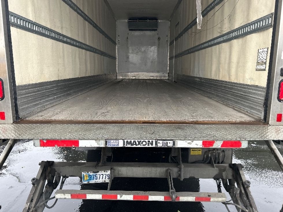 Refrigerated Truck-Light and Medium Duty Trucks-Freightliner-2019-M2-Sacramento-CA-186,457\n\t\tmiles-$ 57,250 - Image 10