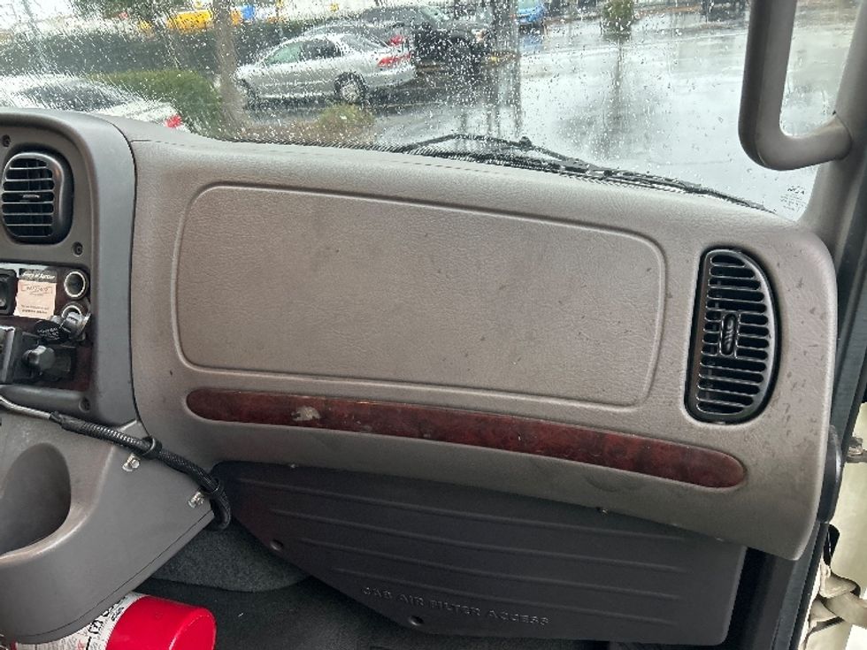 Refrigerated Truck-Light and Medium Duty Trucks-Freightliner-2019-M2-Sacramento-CA-186,457\n\t\tmiles-$ 57,250 - Image 21