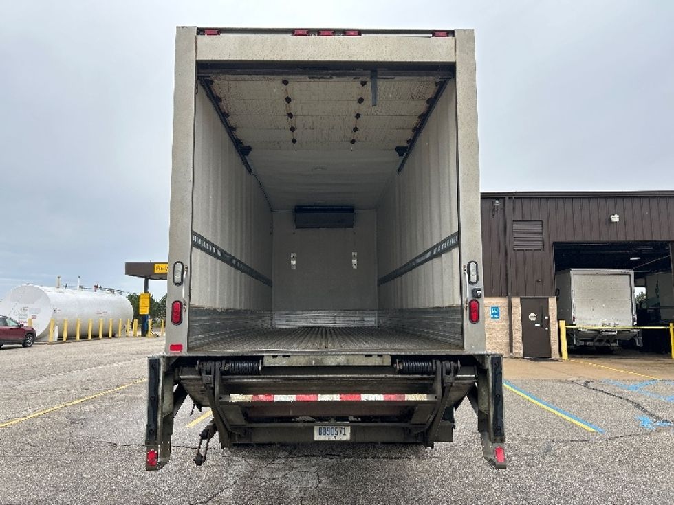 Refrigerated Truck-Light and Medium Duty Trucks-Freightliner-2019-M2-Saginaw-MI-224,843\n\t\tmiles-$ 37,250 - Image 8