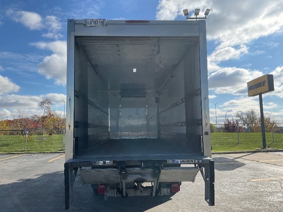 Refrigerated Truck-Light and Medium Duty Trucks-Freightliner-2019-M2-Saint Laurent-PQ-206,573\n\t\tkm-$ 72,250 - Image 8