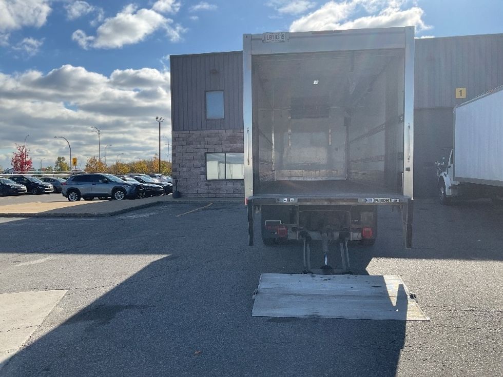 Refrigerated Truck-Light and Medium Duty Trucks-Freightliner-2019-M2-Saint Laurent-PQ-206,573\n\t\tkm-$ 72,250 - Image 9