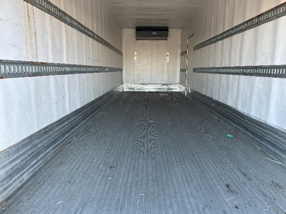 Refrigerated Truck-Light and Medium Duty Trucks-Freightliner-2019-M2-Saint Laurent-PQ-221,275\n\t\tkm-$ 72,000 - Image 10