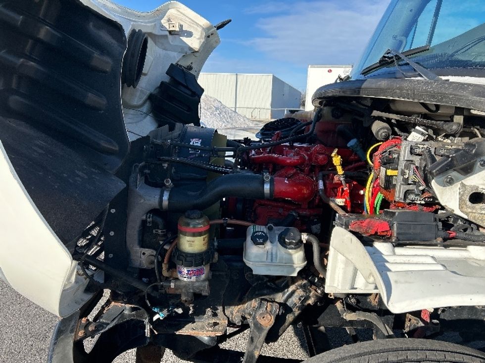 Refrigerated Truck-Light and Medium Duty Trucks-Freightliner-2019-M2-Saint Laurent-PQ-221,275\n\t\tkm-$ 72,000 - Image 24