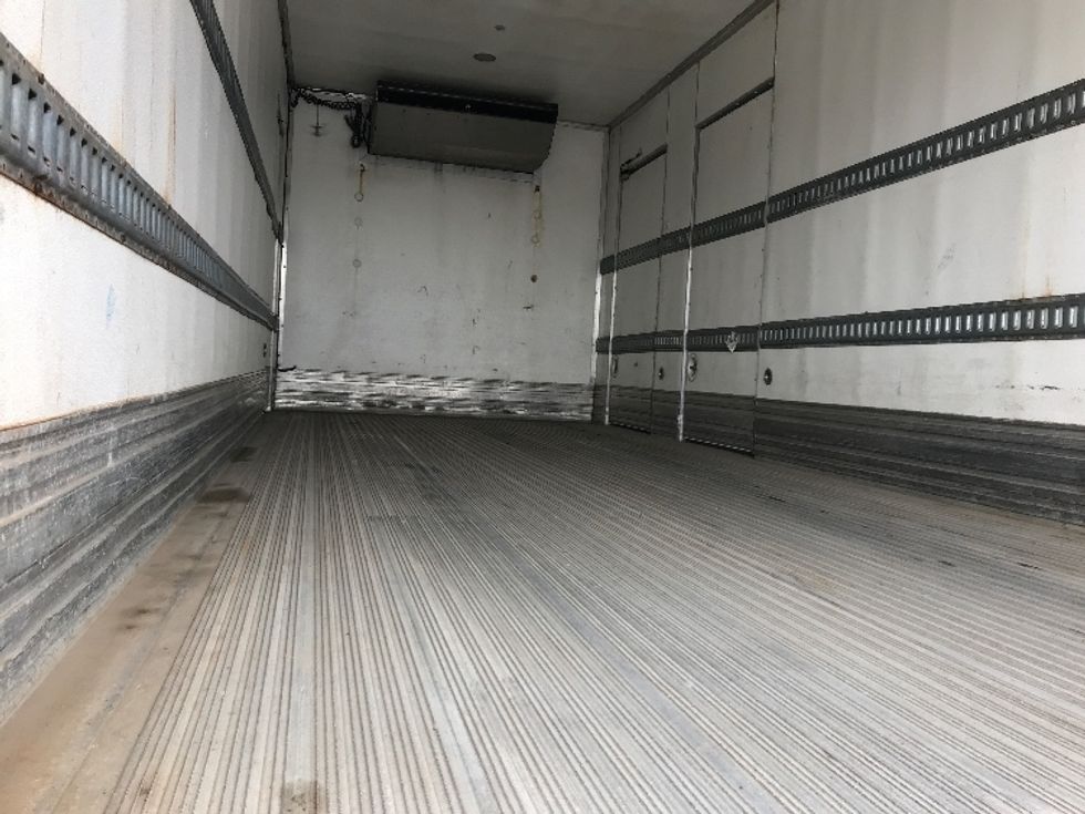 Refrigerated Truck-Light and Medium Duty Trucks-Freightliner-2019-M2-Saint Laurent-PQ-274,692\n\t\tkm-$ 58,250 - Image 12