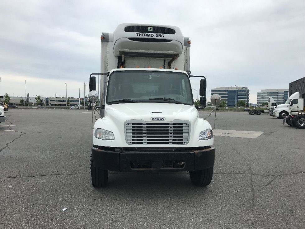 Refrigerated Truck-Light and Medium Duty Trucks-Freightliner-2019-M2-Saint Laurent-PQ-274,692\n\t\tkm-$ 58,250 - Image 2