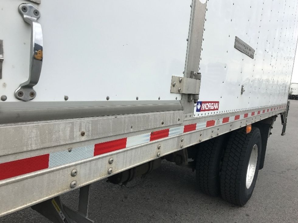 Refrigerated Truck-Light and Medium Duty Trucks-Freightliner-2019-M2-Saint Laurent-PQ-274,692\n\t\tkm-$ 58,250 - Image 27