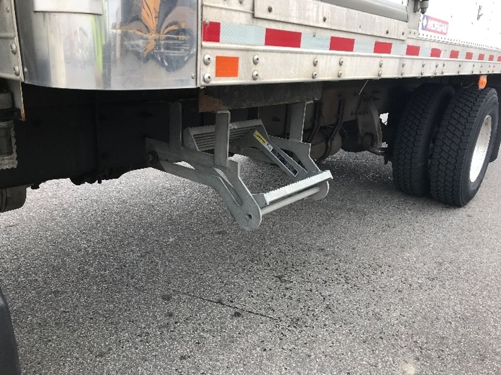 Refrigerated Truck-Light and Medium Duty Trucks-Freightliner-2019-M2-Saint Laurent-PQ-274,692\n\t\tkm-$ 58,250 - Image 5