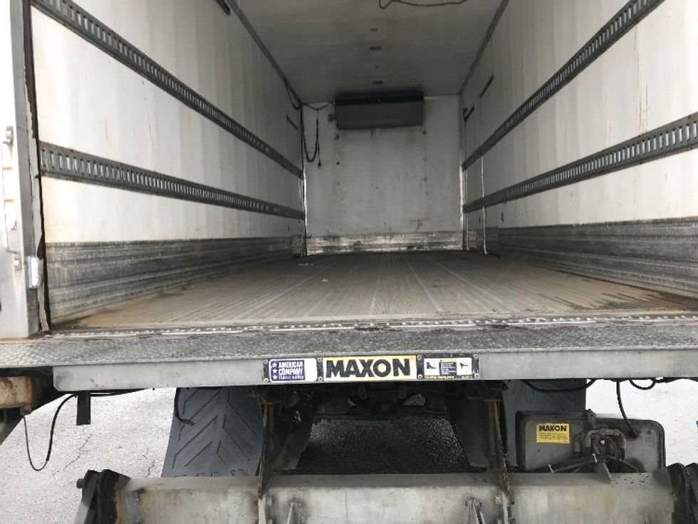 Refrigerated Truck-Light and Medium Duty Trucks-Freightliner-2019-M2-Saint Laurent-PQ-405,192\n\t\tkm-$ 41,500 - Image 10