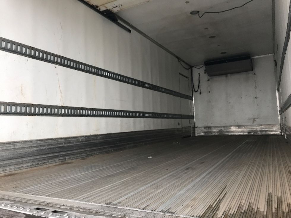 Refrigerated Truck-Light and Medium Duty Trucks-Freightliner-2019-M2-Saint Laurent-PQ-405,192\n\t\tkm-$ 41,500 - Image 11