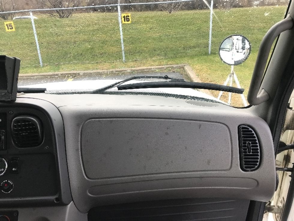 Refrigerated Truck-Light and Medium Duty Trucks-Freightliner-2019-M2-Saint Laurent-PQ-405,192\n\t\tkm-$ 41,500 - Image 19