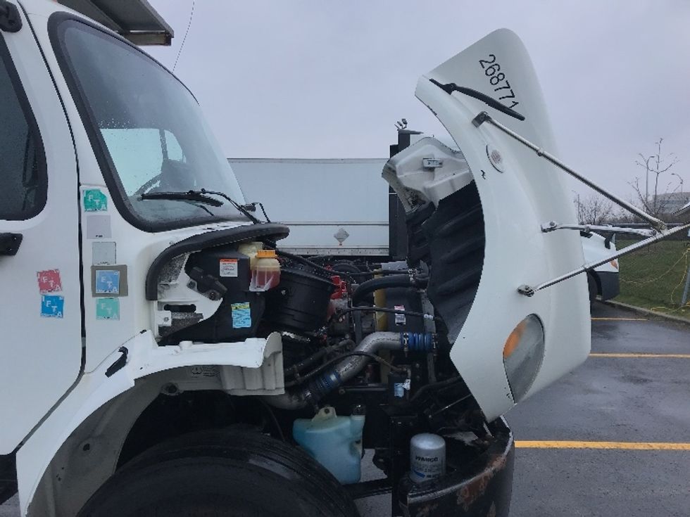 Refrigerated Truck-Light and Medium Duty Trucks-Freightliner-2019-M2-Saint Laurent-PQ-405,192\n\t\tkm-$ 41,500 - Image 21