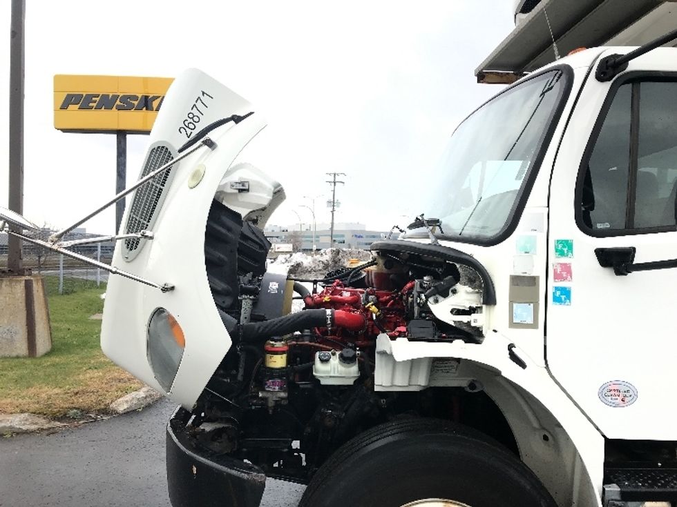 Refrigerated Truck-Light and Medium Duty Trucks-Freightliner-2019-M2-Saint Laurent-PQ-405,192\n\t\tkm-$ 41,500 - Image 22