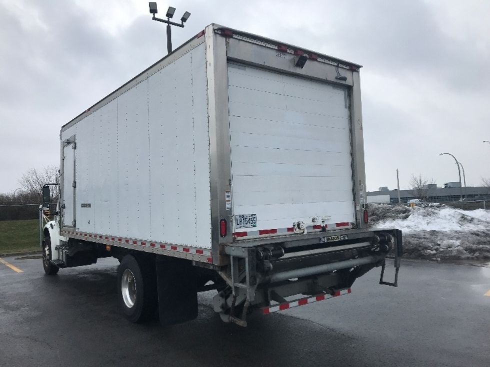 Refrigerated Truck-Light and Medium Duty Trucks-Freightliner-2019-M2-Saint Laurent-PQ-405,192\n\t\tkm-$ 41,500 - Image 6