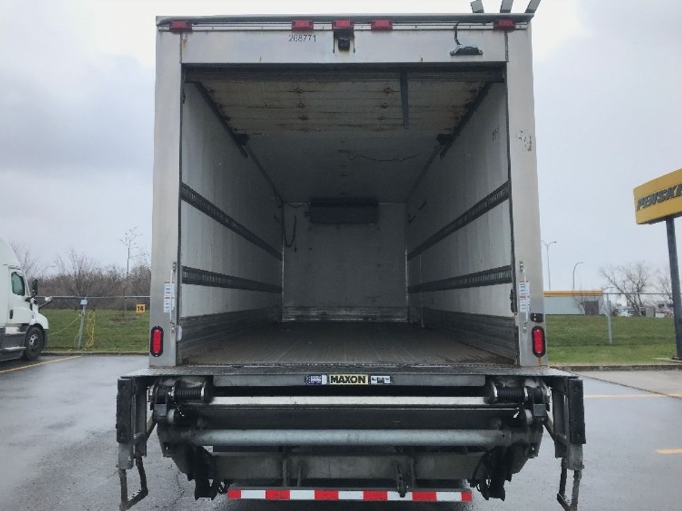 Refrigerated Truck-Light and Medium Duty Trucks-Freightliner-2019-M2-Saint Laurent-PQ-405,192\n\t\tkm-$ 41,500 - Image 8