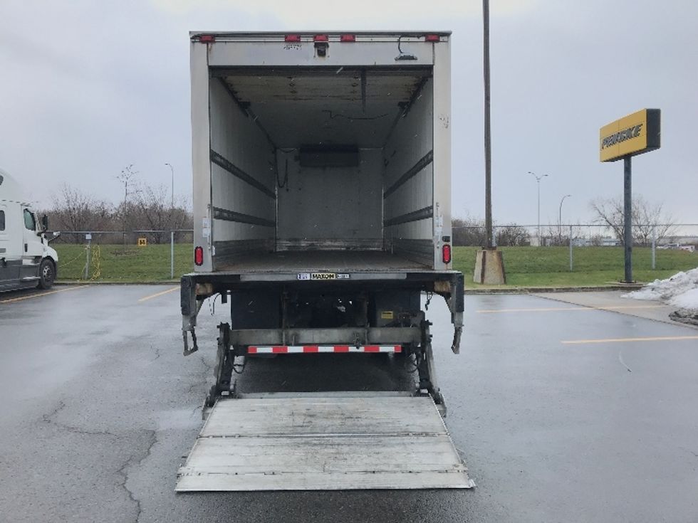 Refrigerated Truck-Light and Medium Duty Trucks-Freightliner-2019-M2-Saint Laurent-PQ-405,192\n\t\tkm-$ 41,500 - Image 9