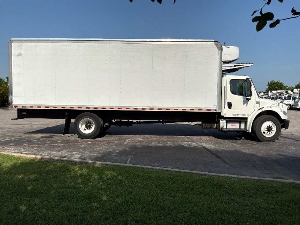 Refrigerated Truck-Light and Medium Duty Trucks-Freightliner-2019-M2-San Antonio-TX-242,932\n\t\tmiles-$ 32,000 - Image 15