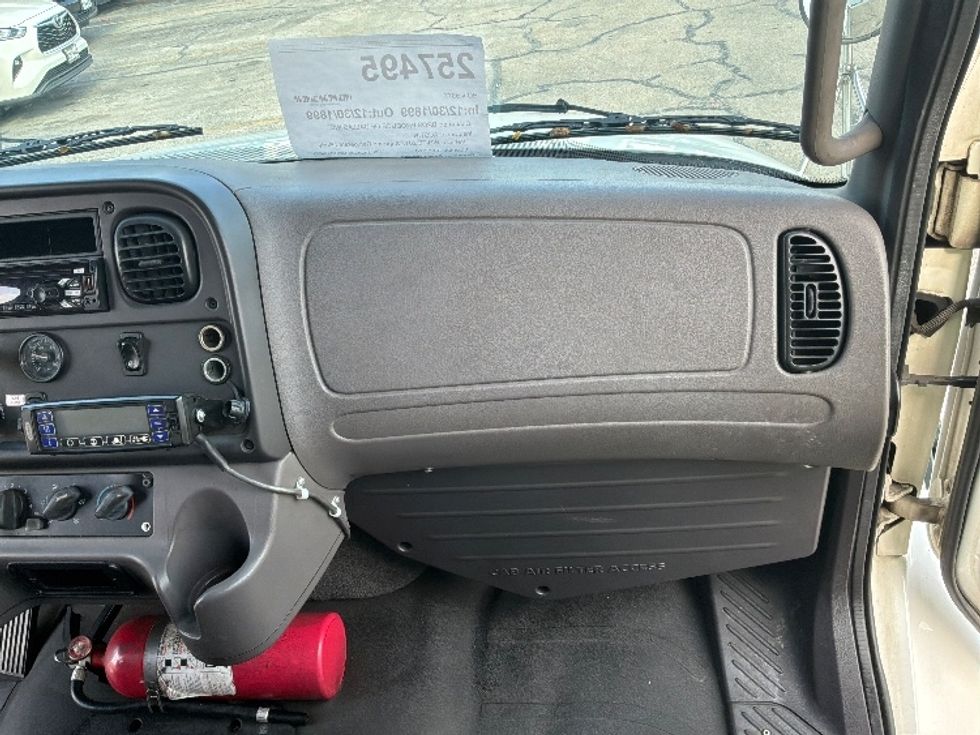 Refrigerated Truck-Light and Medium Duty Trucks-Freightliner-2019-M2-San Antonio-TX-242,932\n\t\tmiles-$ 32,000 - Image 21