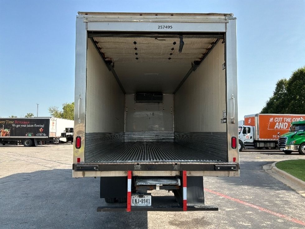 Refrigerated Truck-Light and Medium Duty Trucks-Freightliner-2019-M2-San Antonio-TX-242,932\n\t\tmiles-$ 32,000 - Image 8