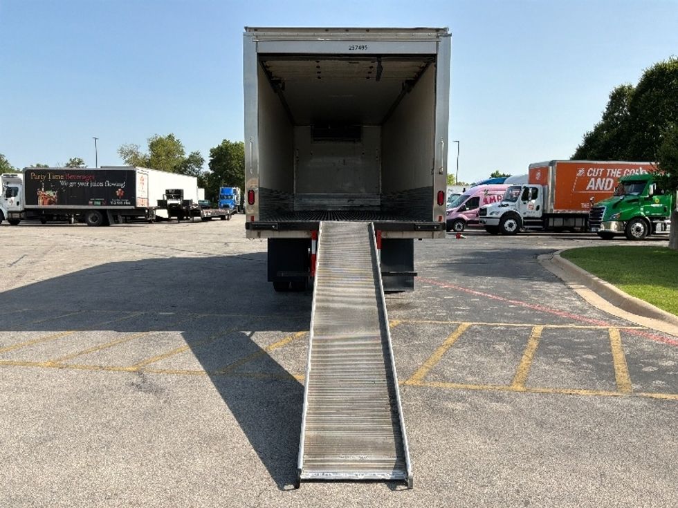 Refrigerated Truck-Light and Medium Duty Trucks-Freightliner-2019-M2-San Antonio-TX-242,932\n\t\tmiles-$ 32,000 - Image 9