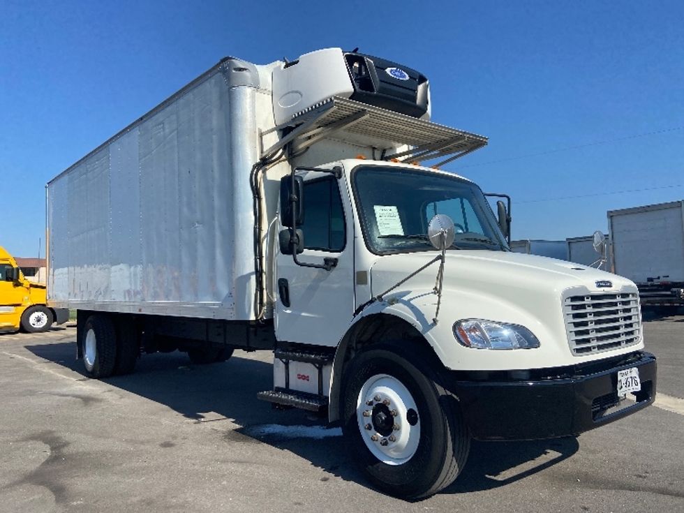 Refrigerated Truck-Light and Medium Duty Trucks-Freightliner-2019-M2-San Antonio-TX-256,011\n\t\tmiles-$ 30,750 - Image 1