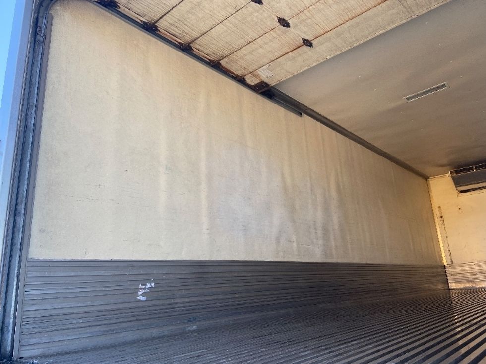 Refrigerated Truck-Light and Medium Duty Trucks-Freightliner-2019-M2-San Antonio-TX-256,011\n\t\tmiles-$ 30,750 - Image 10