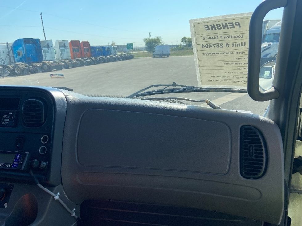 Refrigerated Truck-Light and Medium Duty Trucks-Freightliner-2019-M2-San Antonio-TX-256,011\n\t\tmiles-$ 30,750 - Image 19