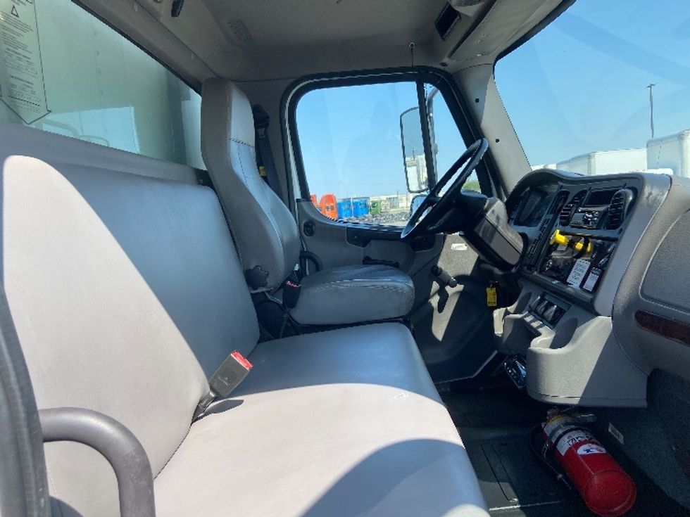 Refrigerated Truck-Light and Medium Duty Trucks-Freightliner-2019-M2-San Antonio-TX-64,001\n\t\tmiles-$ 55,000 - Image 22