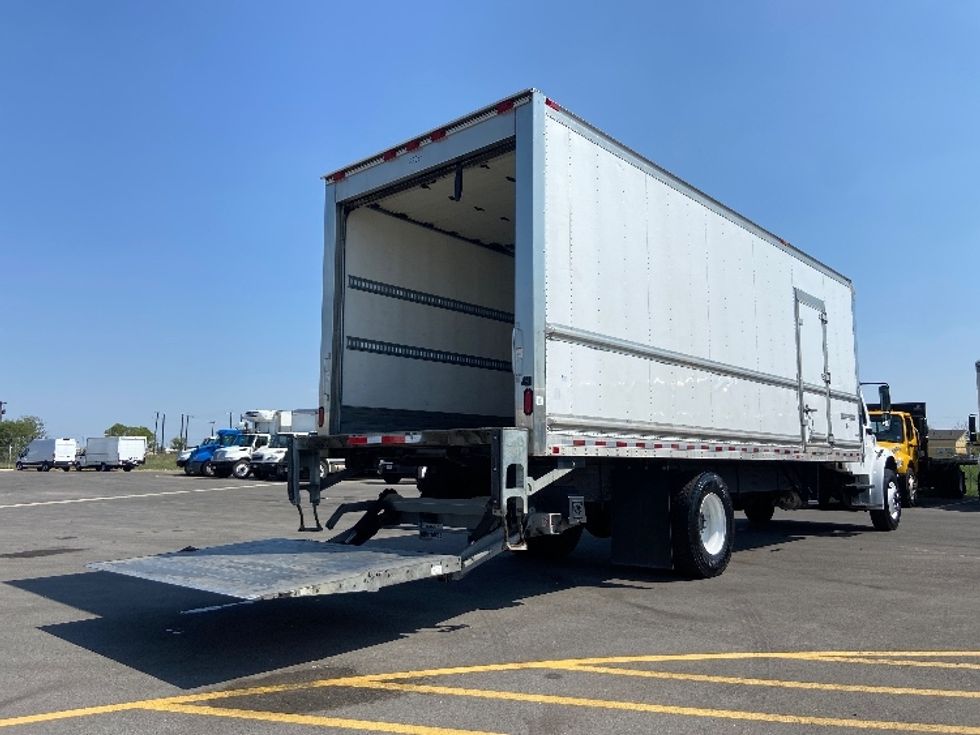 Refrigerated Truck-Light and Medium Duty Trucks-Freightliner-2019-M2-San Antonio-TX-64,001\n\t\tmiles-$ 55,000 - Image 9