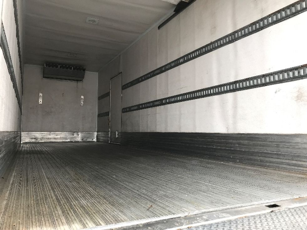 Refrigerated Truck-Light and Medium Duty Trucks-Freightliner-2019-M2-Scarborough-ON-282,456\n\t\tkm-$ 66,250 - Image 12