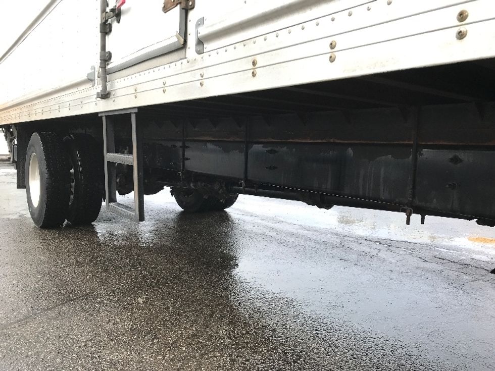 Refrigerated Truck-Light and Medium Duty Trucks-Freightliner-2019-M2-Scarborough-ON-282,456\n\t\tkm-$ 66,250 - Image 14