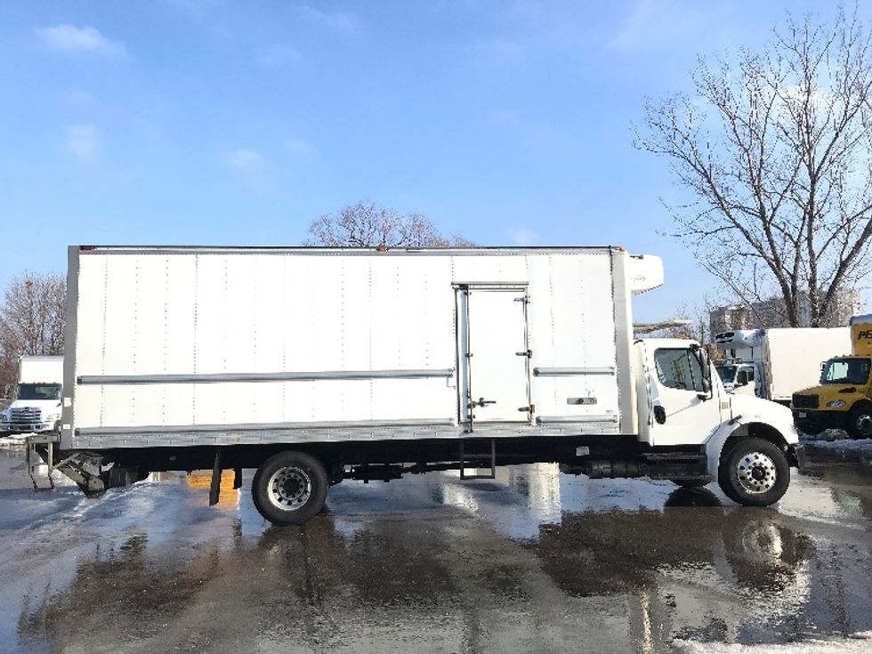 Refrigerated Truck-Light and Medium Duty Trucks-Freightliner-2019-M2-Scarborough-ON-282,456\n\t\tkm-$ 66,250 - Image 15