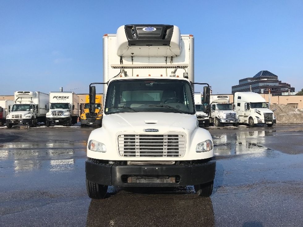 Refrigerated Truck-Light and Medium Duty Trucks-Freightliner-2019-M2-Scarborough-ON-282,456\n\t\tkm-$ 66,250 - Image 2
