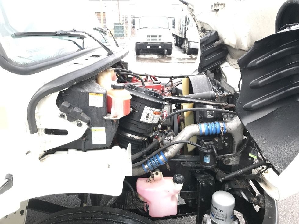 Refrigerated Truck-Light and Medium Duty Trucks-Freightliner-2019-M2-Scarborough-ON-282,456\n\t\tkm-$ 66,250 - Image 23