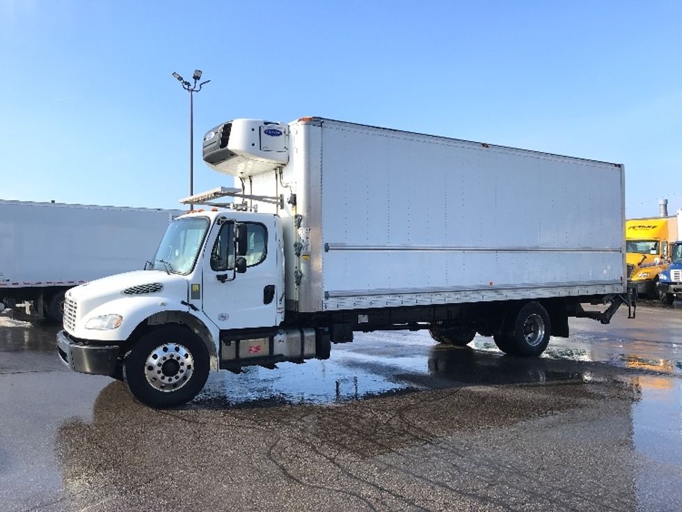Refrigerated Truck-Light and Medium Duty Trucks-Freightliner-2019-M2-Scarborough-ON-282,456\n\t\tkm-$ 66,250 - Image 3