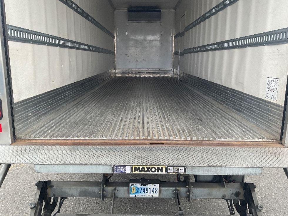 Refrigerated Truck-Light and Medium Duty Trucks-Freightliner-2019-M2-Seattle-WA-161,722\n\t\tmiles-$ 63,500 - Image 10