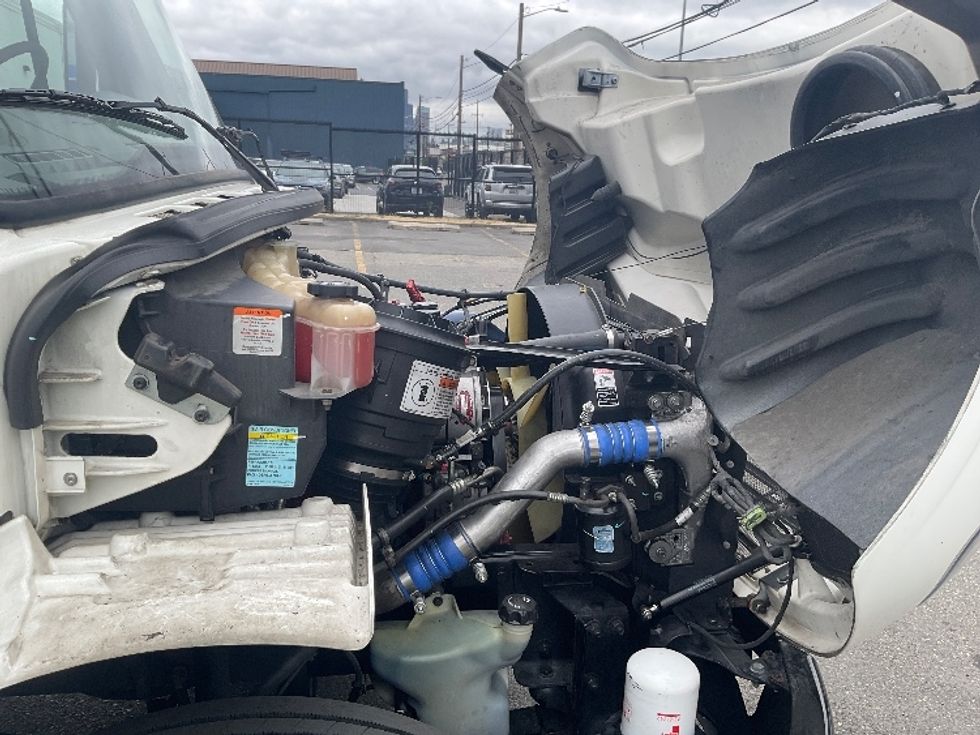 Refrigerated Truck-Light and Medium Duty Trucks-Freightliner-2019-M2-Seattle-WA-161,722\n\t\tmiles-$ 63,500 - Image 23