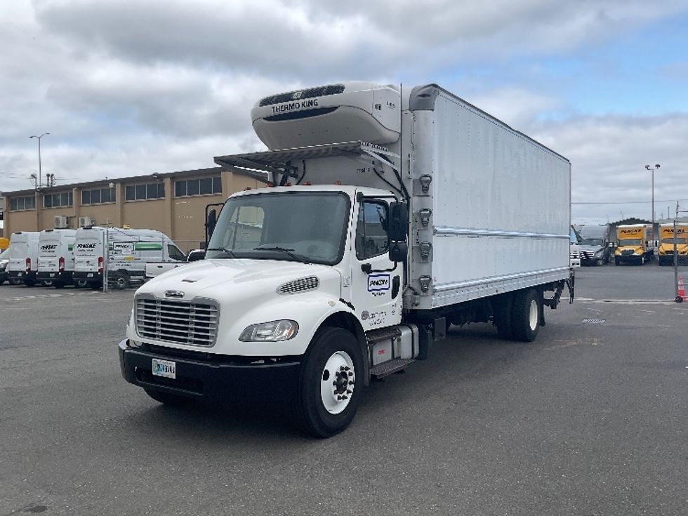 Refrigerated Truck-Light and Medium Duty Trucks-Freightliner-2019-M2-Seattle-WA-161,722\n\t\tmiles-$ 63,500 - Image 3