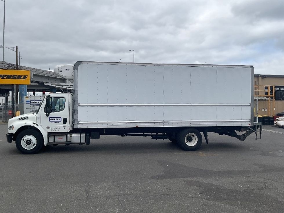 Refrigerated Truck-Light and Medium Duty Trucks-Freightliner-2019-M2-Seattle-WA-161,722\n\t\tmiles-$ 63,500 - Image 4