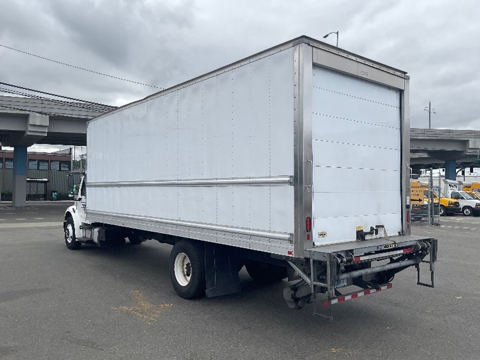Refrigerated Truck-Light and Medium Duty Trucks-Freightliner-2019-M2-Seattle-WA-161,722\n\t\tmiles-$ 63,500 - Image 6