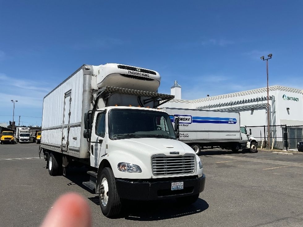 Refrigerated Truck-Light and Medium Duty Trucks-Freightliner-2019-M2-Seattle-WA-93,294\n\t\tmiles-$ 69,250 - Image 1