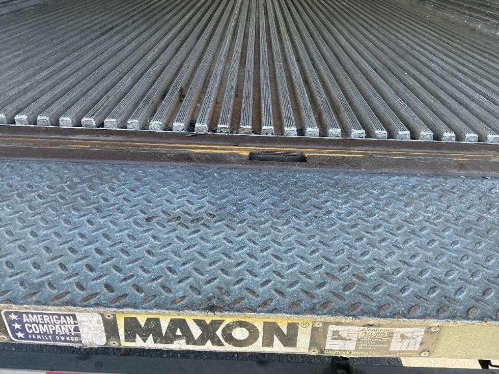 Refrigerated Truck-Light and Medium Duty Trucks-Freightliner-2019-M2-Seattle-WA-93,294\n\t\tmiles-$ 69,250 - Image 10