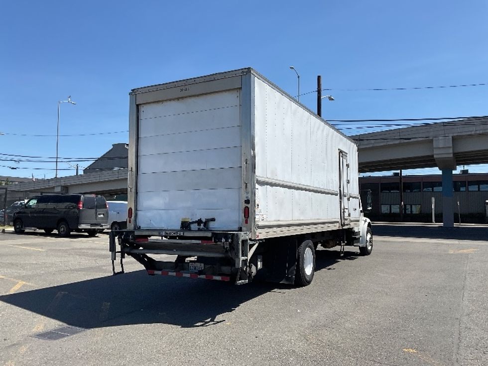 Refrigerated Truck-Light and Medium Duty Trucks-Freightliner-2019-M2-Seattle-WA-93,294\n\t\tmiles-$ 69,250 - Image 13