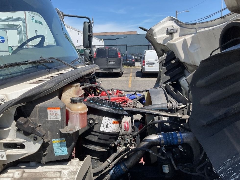 Refrigerated Truck-Light and Medium Duty Trucks-Freightliner-2019-M2-Seattle-WA-93,294\n\t\tmiles-$ 69,250 - Image 23