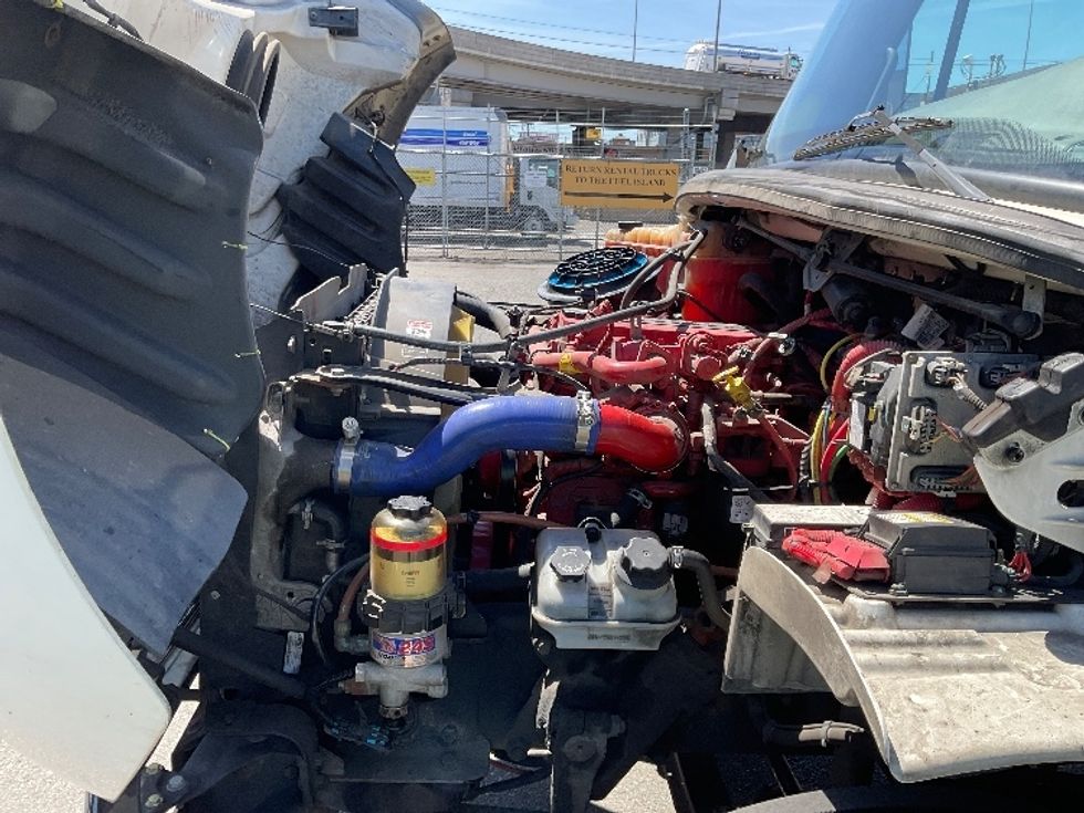 Refrigerated Truck-Light and Medium Duty Trucks-Freightliner-2019-M2-Seattle-WA-93,294\n\t\tmiles-$ 69,250 - Image 24