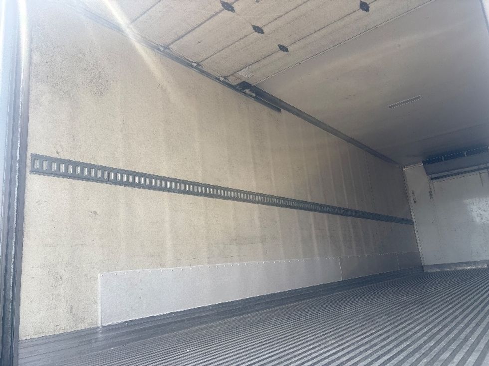 Refrigerated Truck-Light and Medium Duty Trucks-Freightliner-2019-M2-Shreveport-LA-190,448\n\t\tmiles-$ 66,250 - Image 7