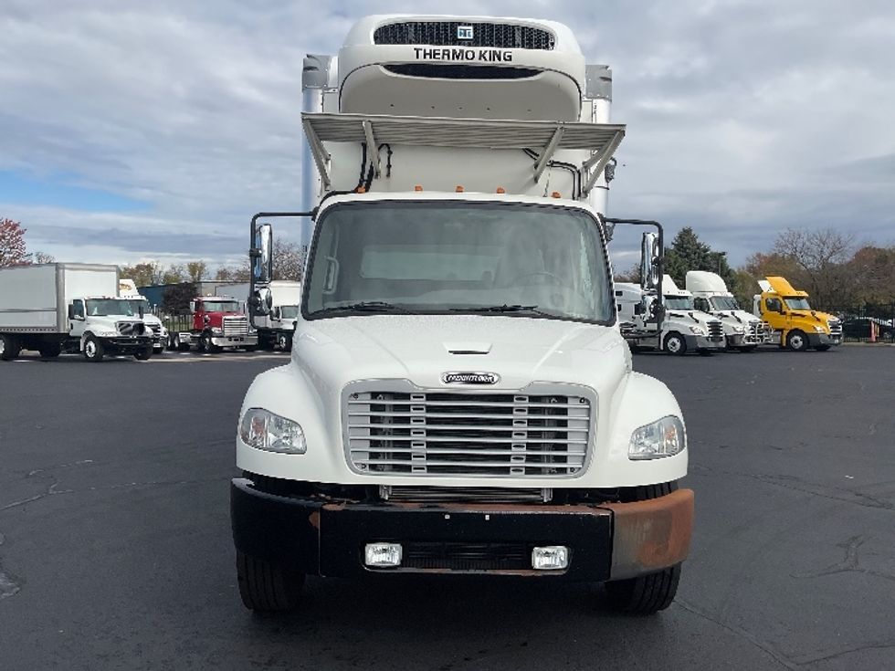 Refrigerated Truck-Light and Medium Duty Trucks-Freightliner-2019-M2-South Bend-IN-67,104\n\t\tmiles-$ 71,500 - Image 2