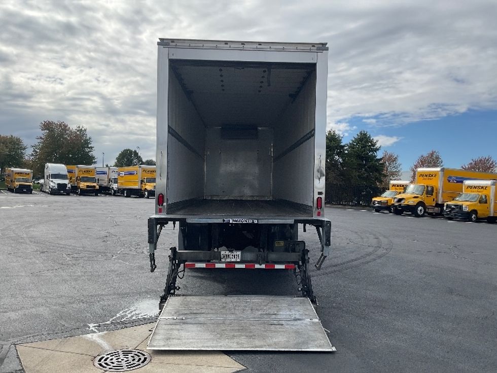 Refrigerated Truck-Light and Medium Duty Trucks-Freightliner-2019-M2-South Bend-IN-67,104\n\t\tmiles-$ 71,500 - Image 9